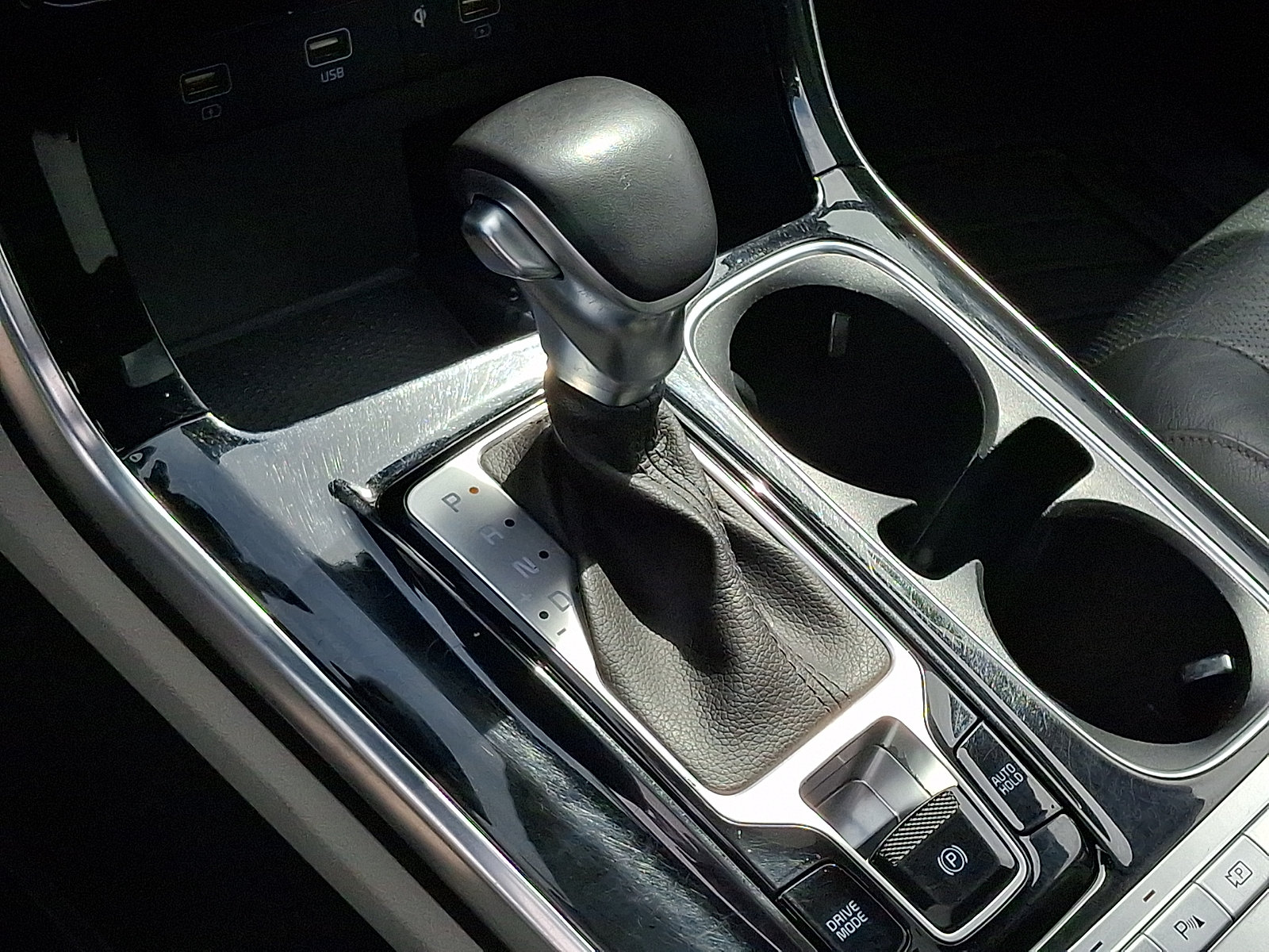 Used 2023 Kia Carnival SX Prestige FWD image 18