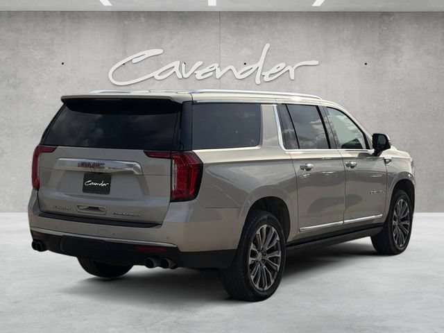 Used 2022 GMC Yukon XL Denali w/ Denali Ultimate Package AWD/4WD image 16
