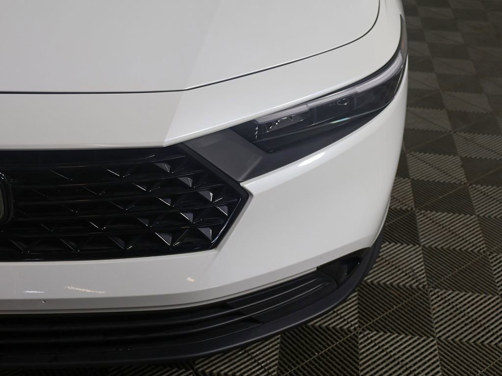Certified 2025 Honda Accord SE image 14
