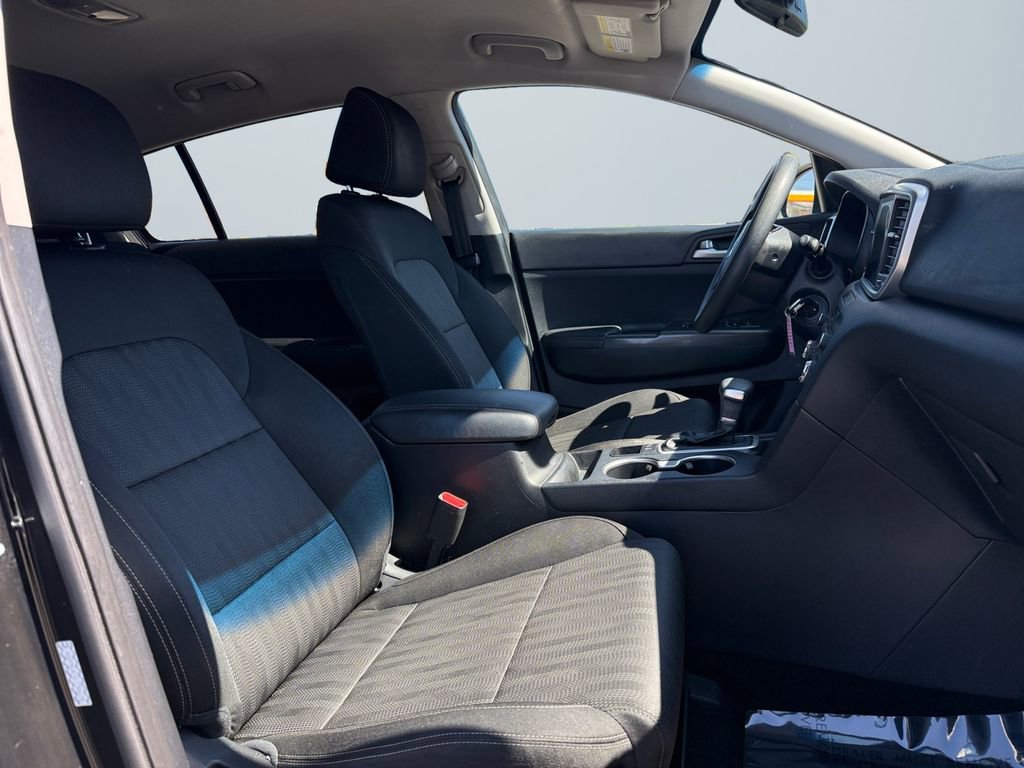 Used 2020 Kia Sportage LX image 15