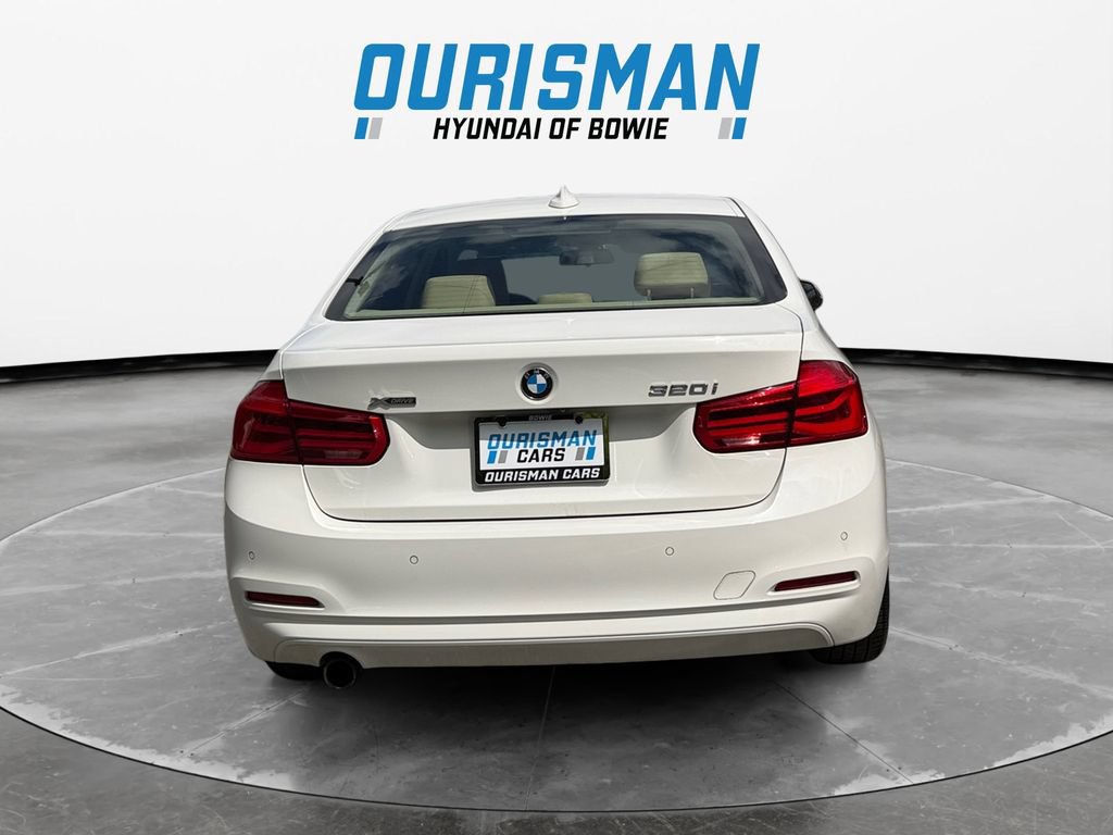 Used 2016 BMW 320i xDrive Sedan AWD/4WD image 5