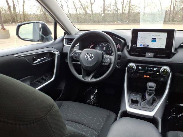 Used 2023 Toyota RAV4 XLE image 6
