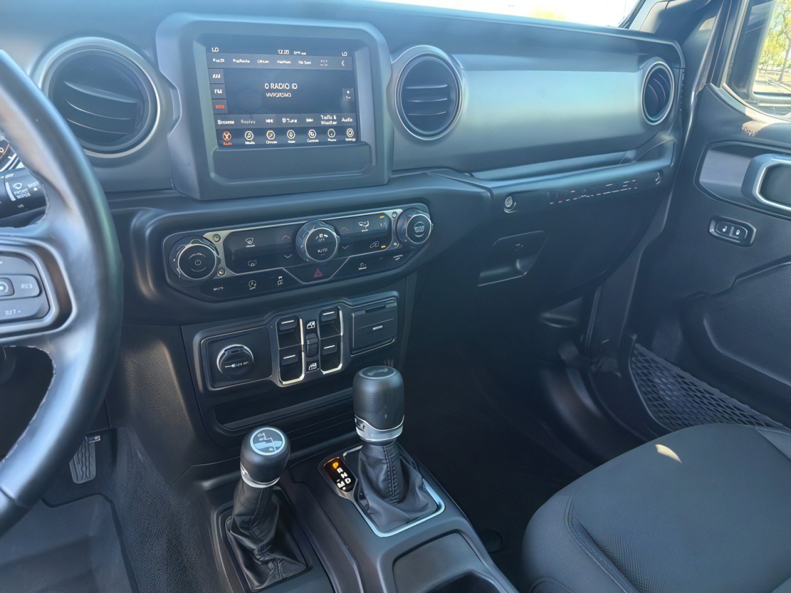 Used 2021 Jeep Wrangler Unlimited Sport image 19