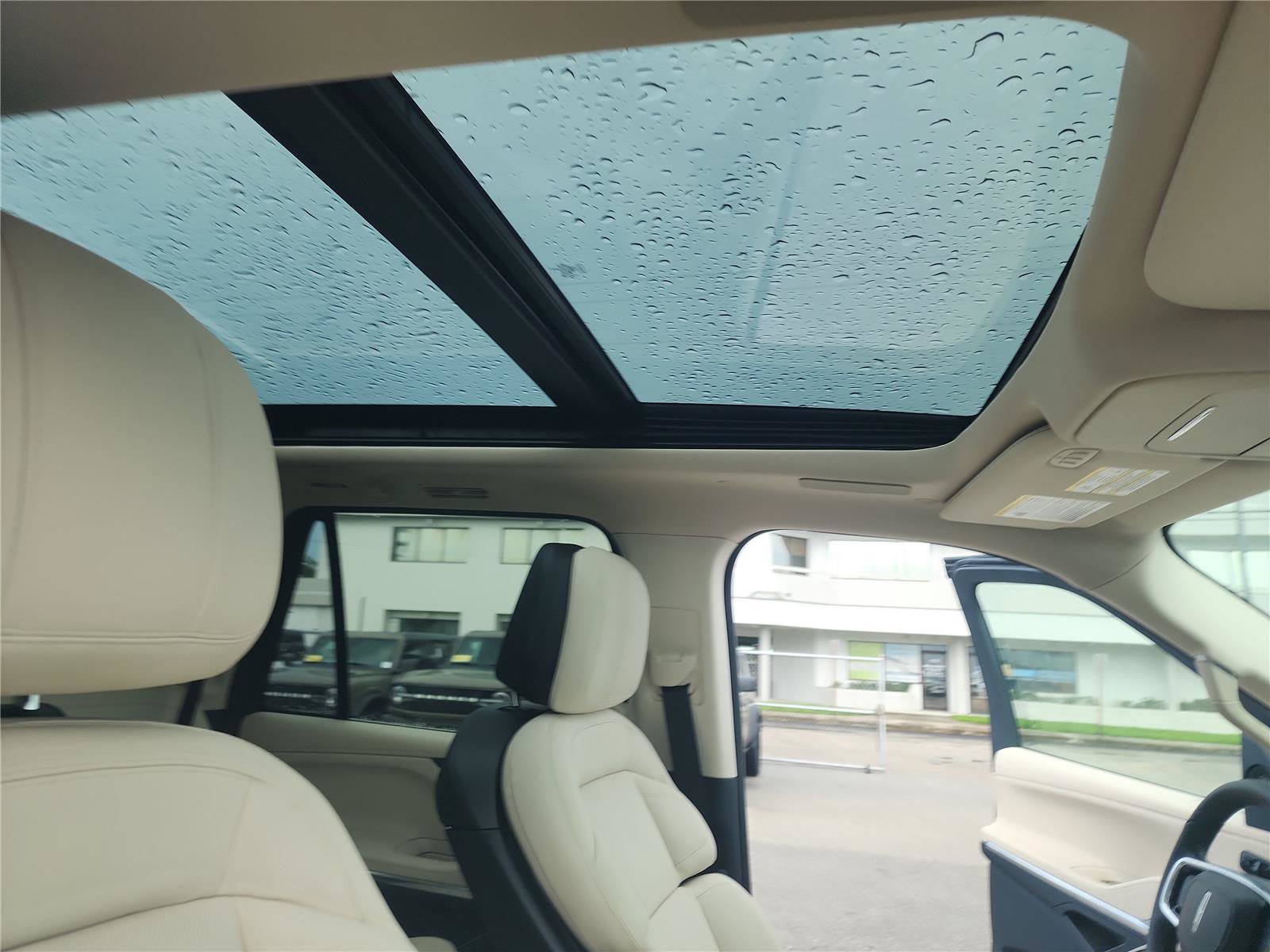 New 2027 Lincoln Navigator Reserve AWD/4WD image 32