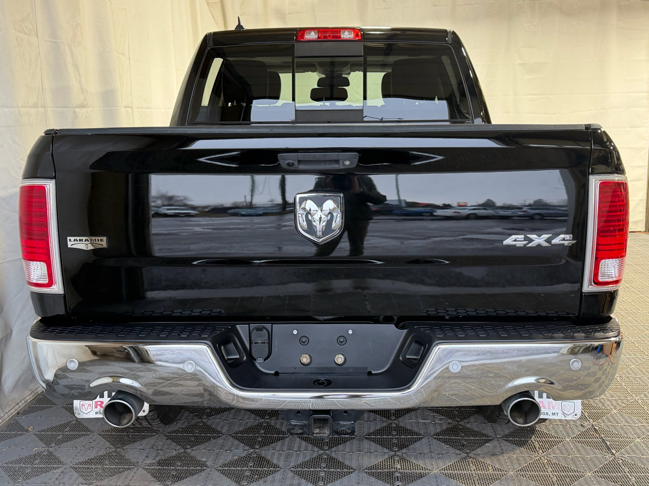 Used 2015 RAM 1500 Laramie w/ Convenience Group image 6