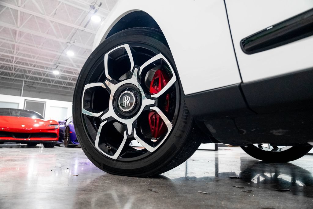 Used 2022 Rolls-Royce Cullinan Black Badge AWD/4WD image 83