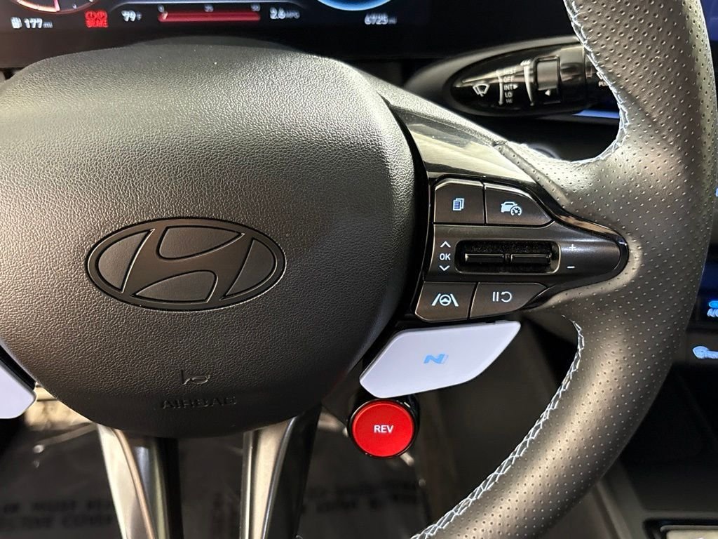 Used 2025 Hyundai Elantra N FWD image 31