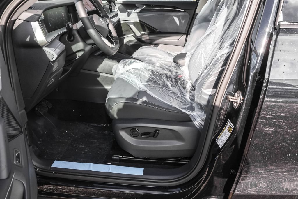 New 2026 Volkswagen Tiguan SE AWD/4WD image 22