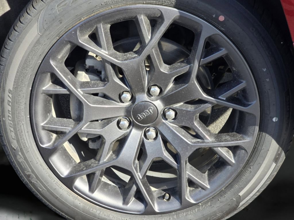 Used 2023 Jeep Grand Cherokee L Summit image 41