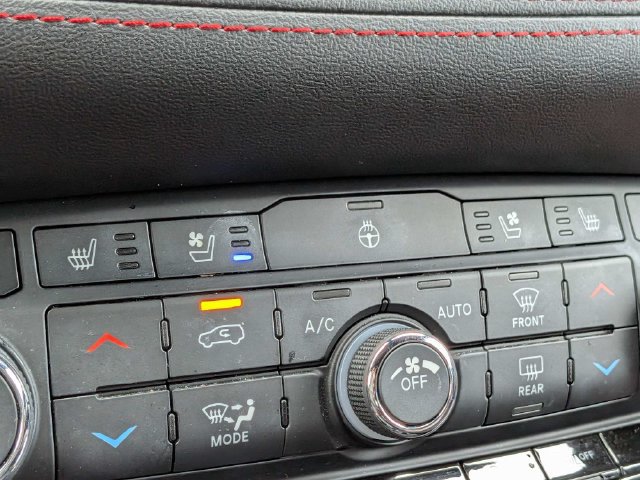 Used 2023 Dodge Durango R/T AWD/4WD image 28
