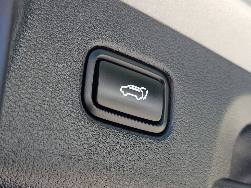 Used 2022 Hyundai Palisade Limited image 14