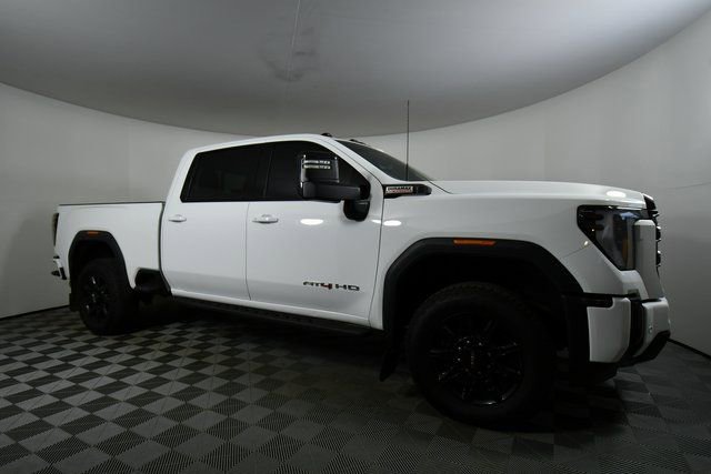 Used 2025 GMC Sierra 2500 AT4 w/ AT4 Premium Plus Package image 9