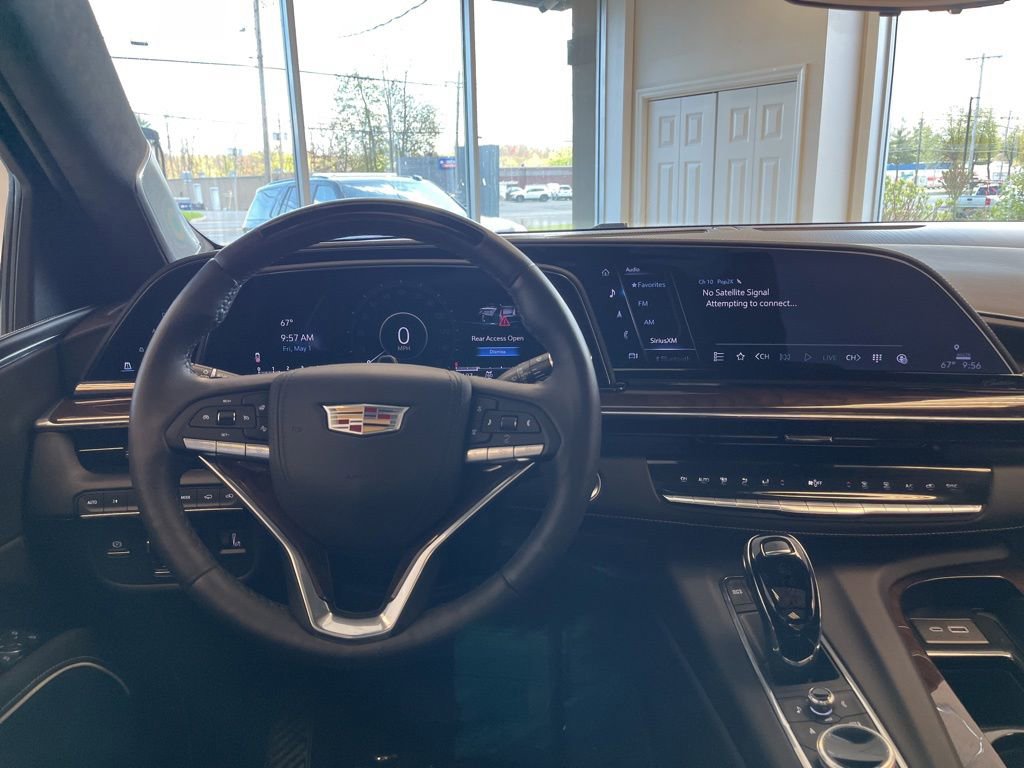 Certified 2024 Cadillac Escalade Sport Platinum w/ LPO, ONYX Package AWD/4WD image 18