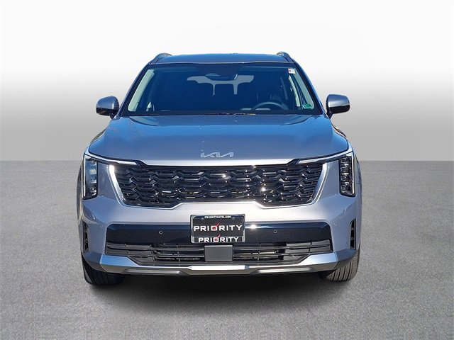 Used 2025 Kia Sorento S image 2