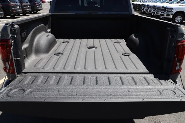 New 2026 RAM 2500 Big Horn AWD/4WD image 9