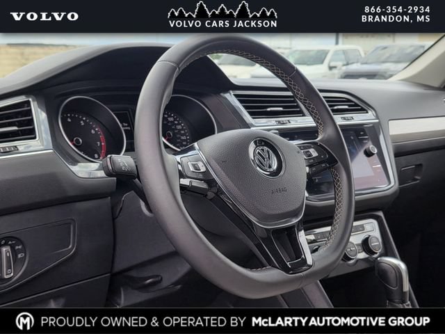 Used 2021 Volkswagen Tiguan SE w/ Panoramic Sunroof Package FWD image 24