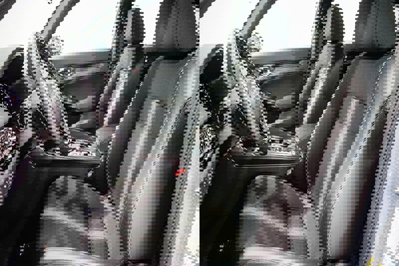 Used 2023 Honda Civic Sport image 16