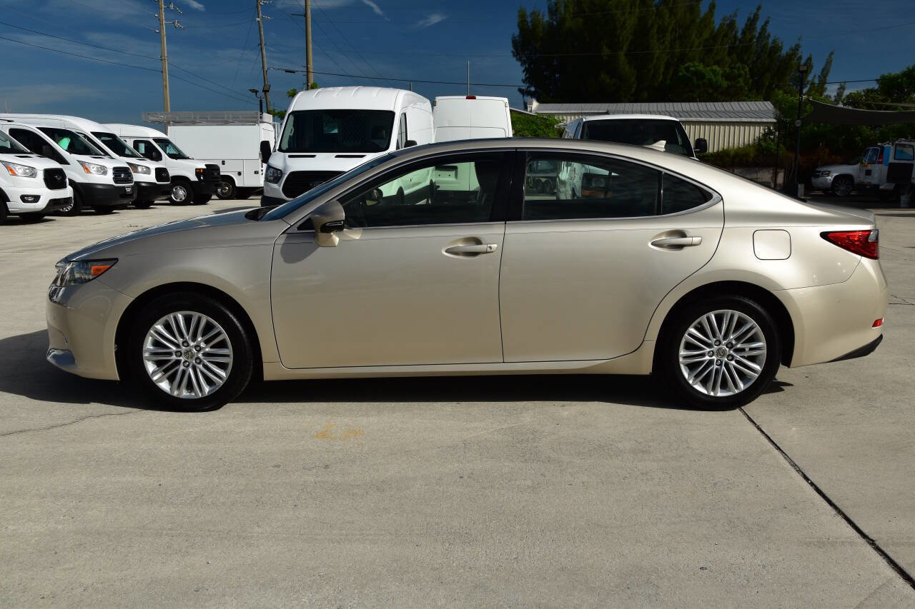 Used 2013 Lexus ES 350 image 4