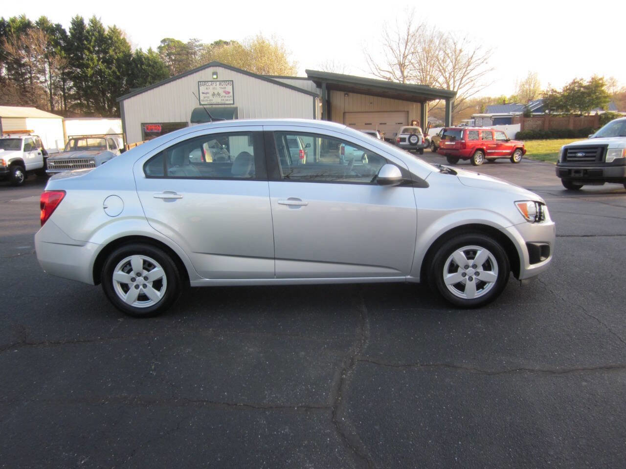 Used 2014 Chevrolet Sonic LS image 5