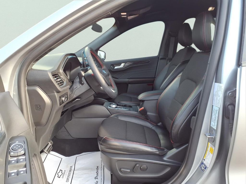 Used 2024 Ford Escape ST-Line w/ Cold Weather Package image 14