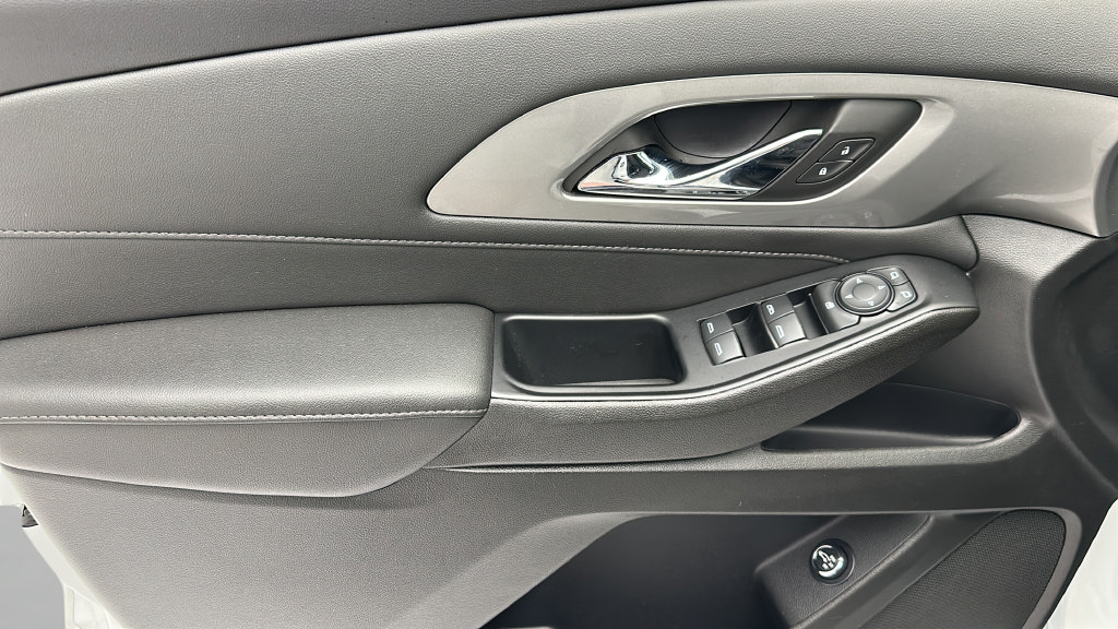 Used 2023 Chevrolet Traverse LT w/ LPO, Floor Liner Package AWD/4WD image 12