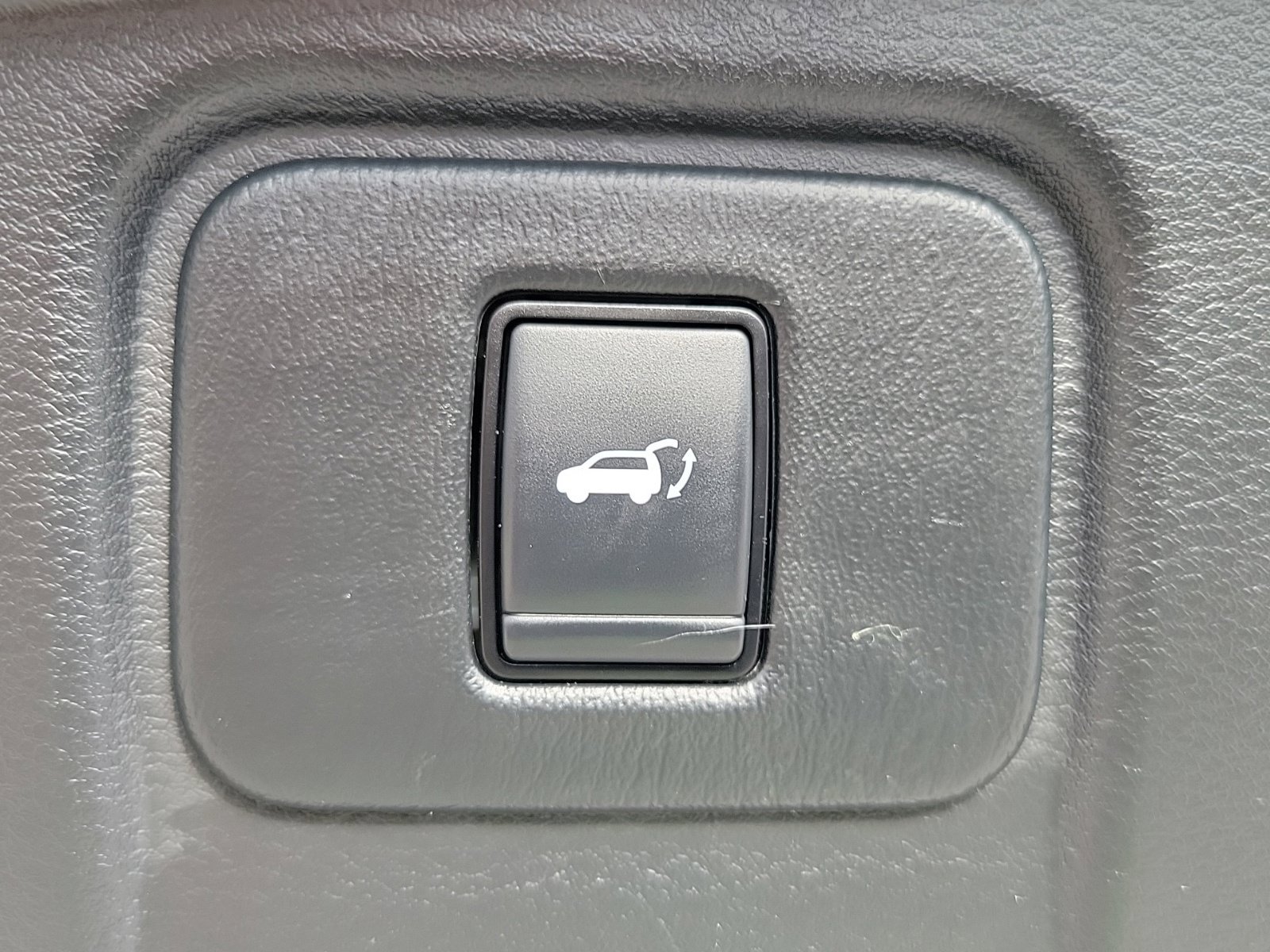Used 2020 Nissan Murano SL w/ Cargo Package FWD image 14