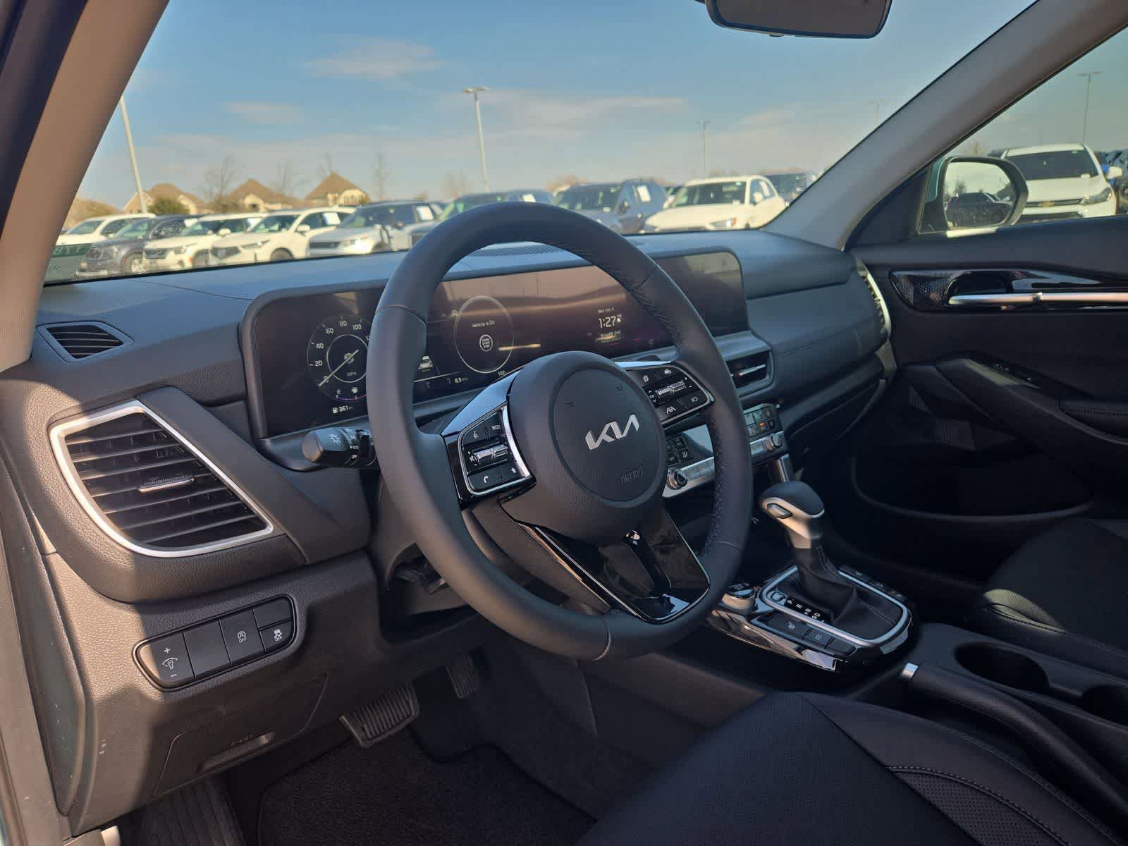 New 2026 Kia Sportage S AWD/4WD image 2