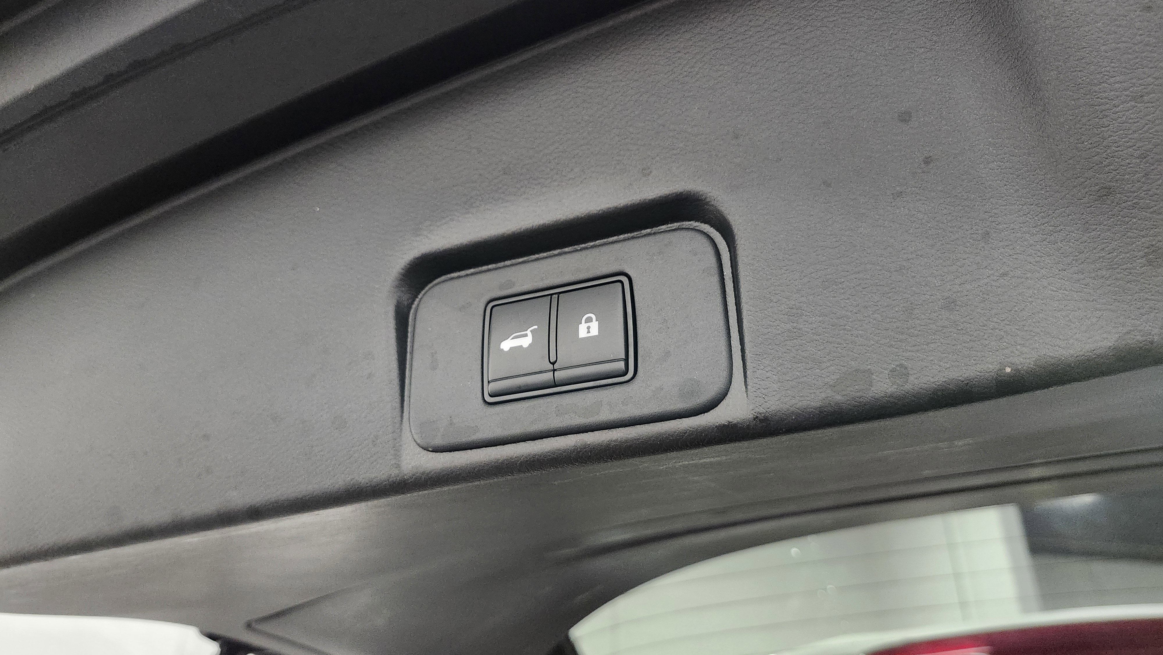 Used 2023 Nissan Rogue SL w/ SL Premium Package image 26