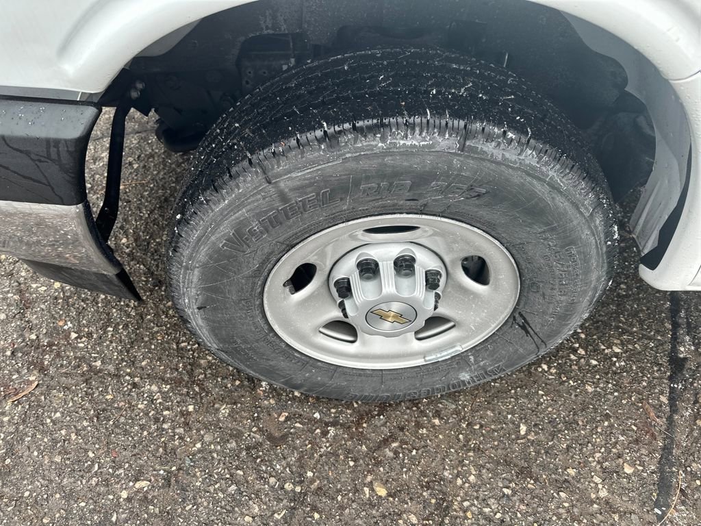 New 2025 Chevrolet Express 3500 Work Van w/ Power Convenience Package RWD image 12