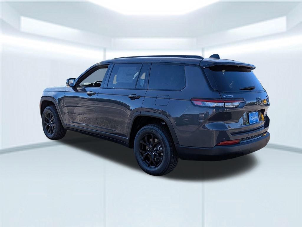 New 2025 Jeep Grand Cherokee L Altitude image 4