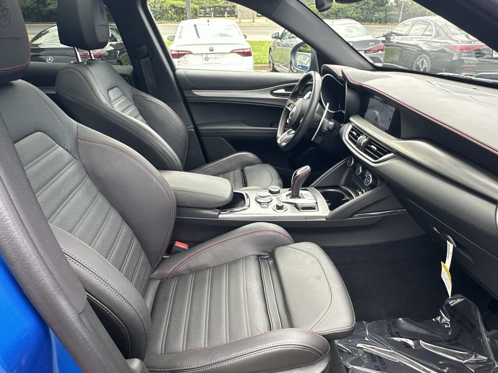 Used 2024 Alfa Romeo Stelvio AWD image 14