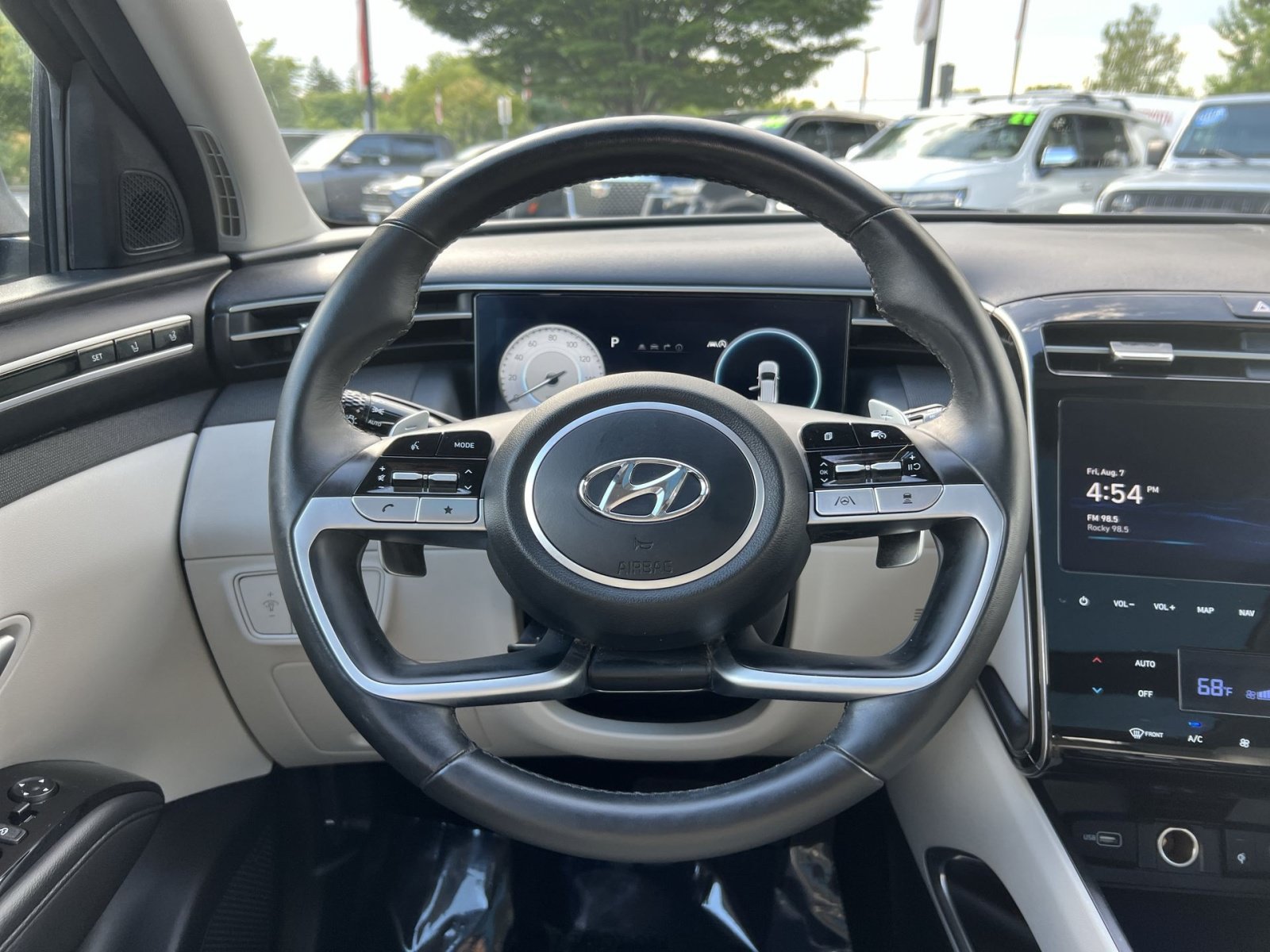 Used 2024 Hyundai Tucson Limited AWD/4WD image 16