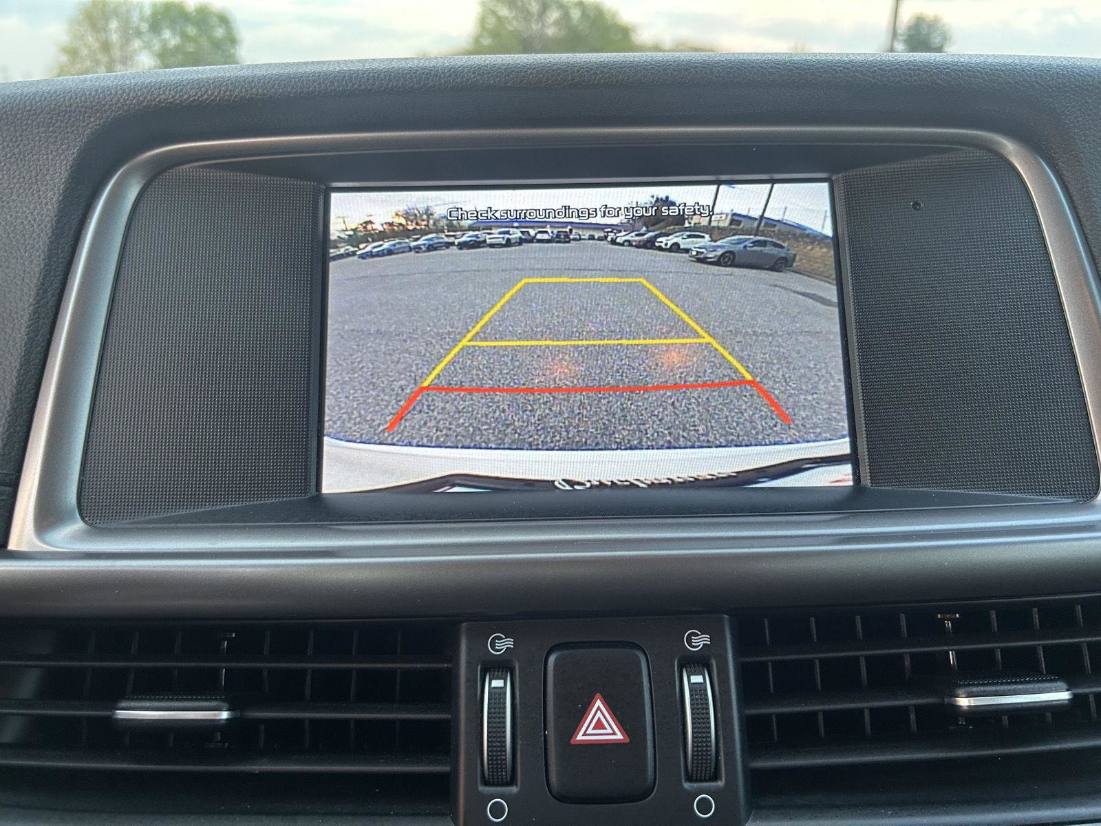 Used 2018 Kia Optima S image 18