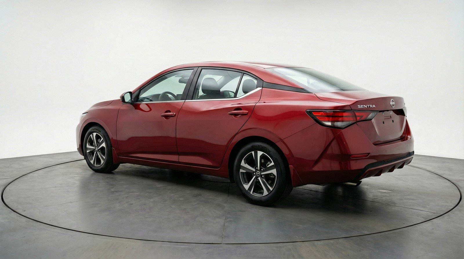 Used 2025 Nissan Sentra SV image 6