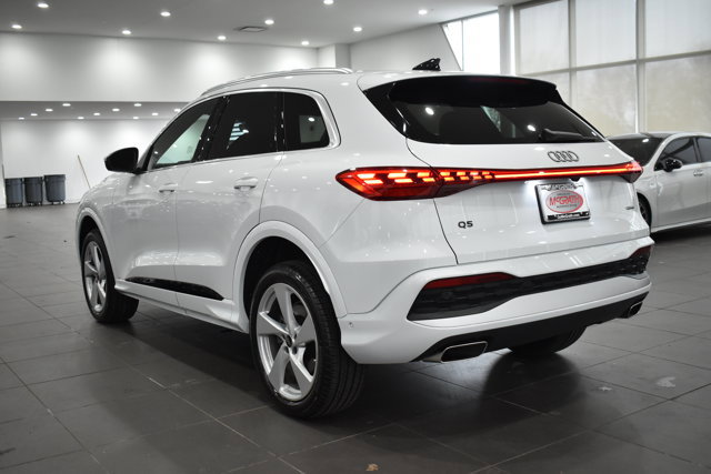 Used 2025 Audi Q5 Premium Plus w/ Premium Plus image 9