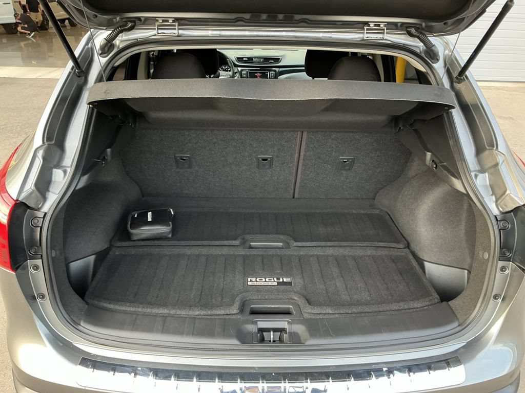 Used 2019 Nissan Rogue Sport SV w/ All-Weather Package AWD/4WD image 23