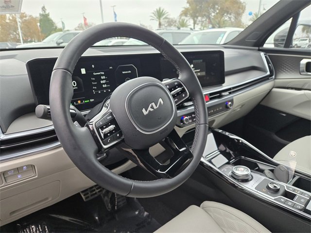 Certified 2025 Kia Sorento SX Prestige image 14