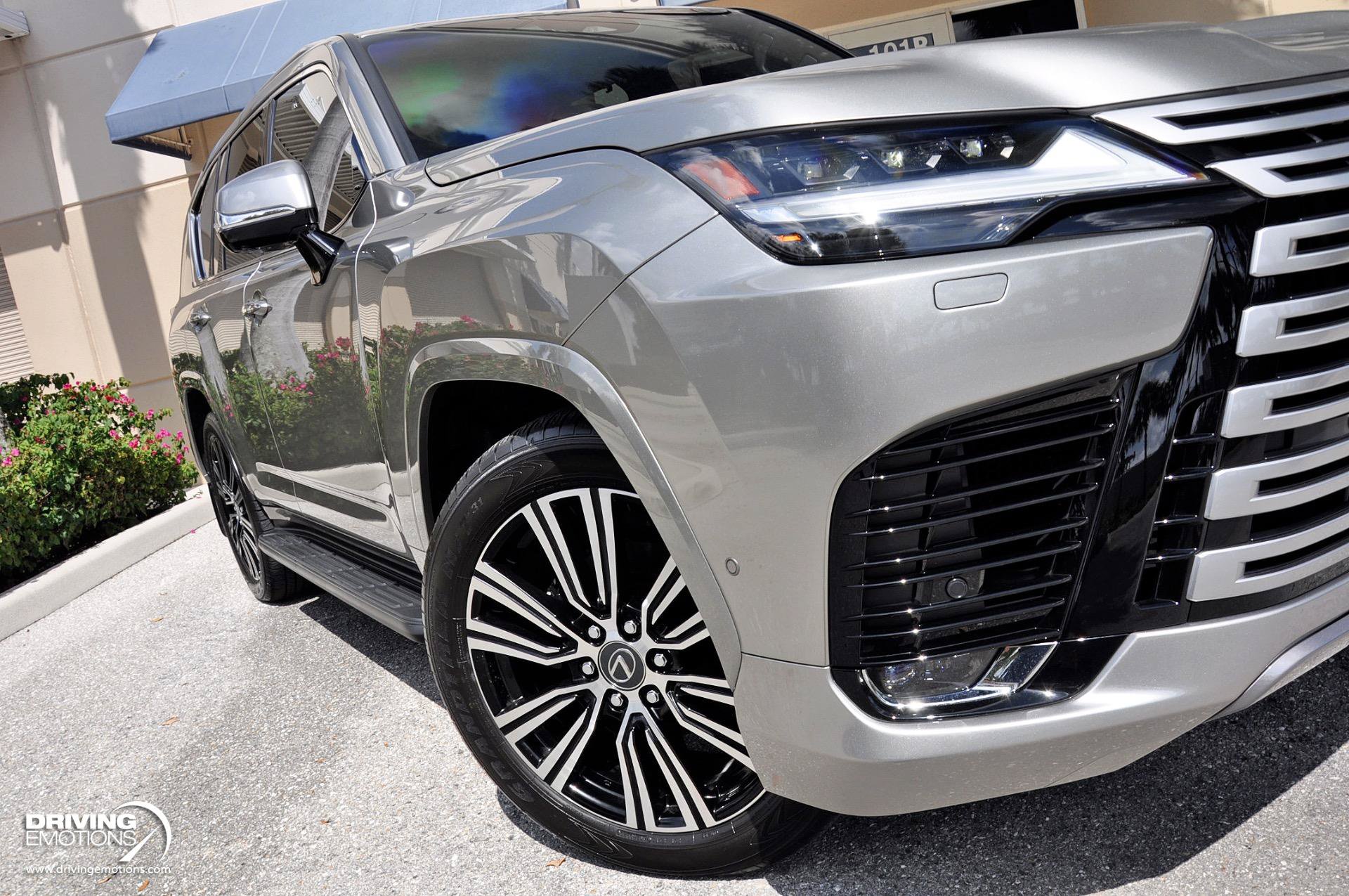Used 2026 Lexus LX 700h Luxury AWD/4WD image 10