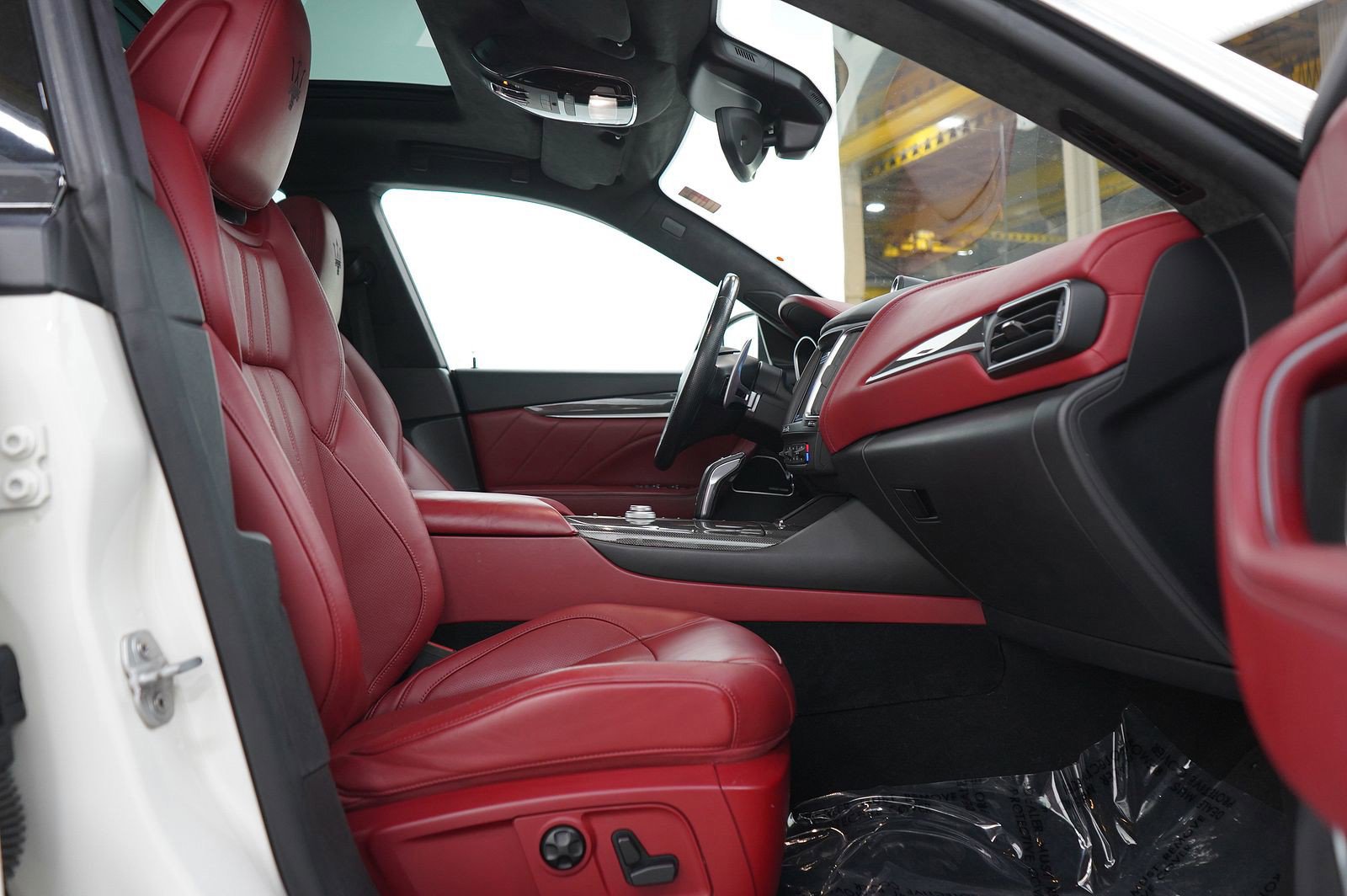 Used 2019 Maserati Levante GTS AWD/4WD image 7
