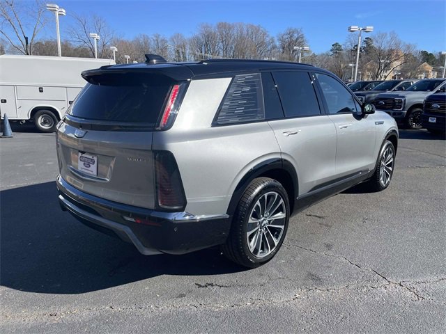 Used 2026 Cadillac Vistiq Sport image 6