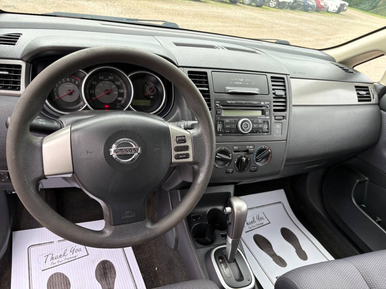 Used 2007 Nissan Versa Hatchback FWD image 5