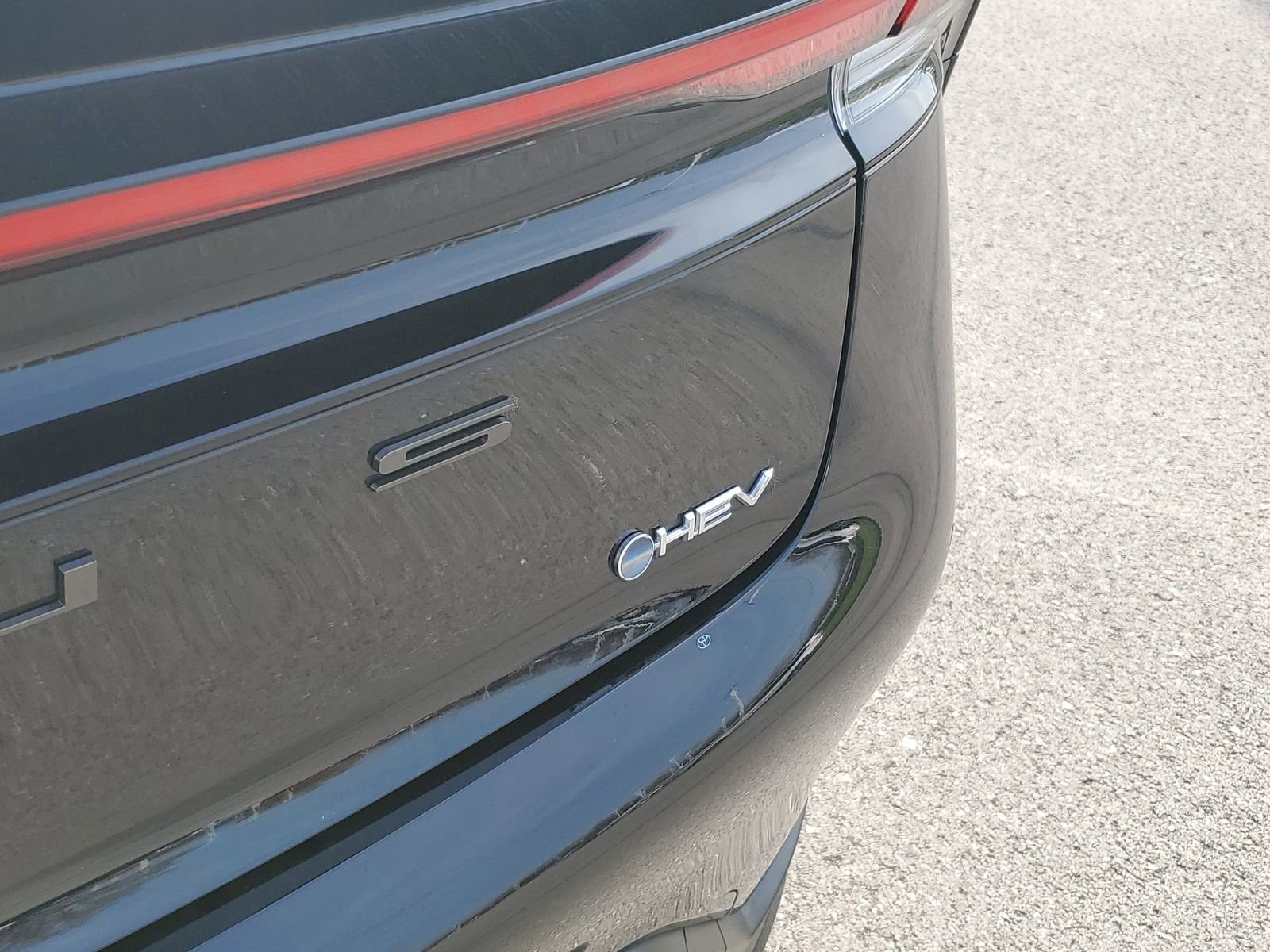 Used 2025 Toyota Prius LE image 7