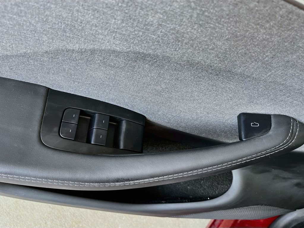 Used 2025 Tesla Model 3 RWD image 17