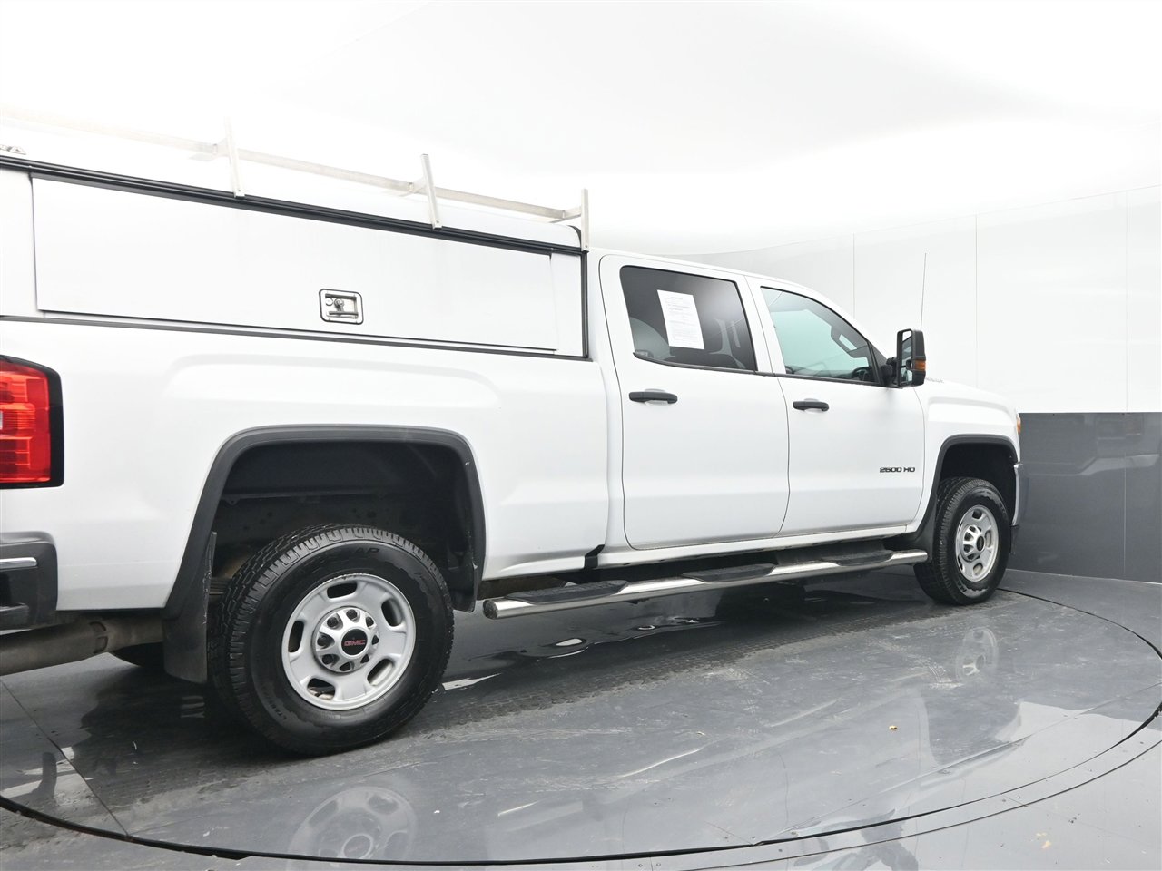 Used 2018 GMC Sierra 2500 2WD Crew Cab w/ Sierra Convenience Package image 5