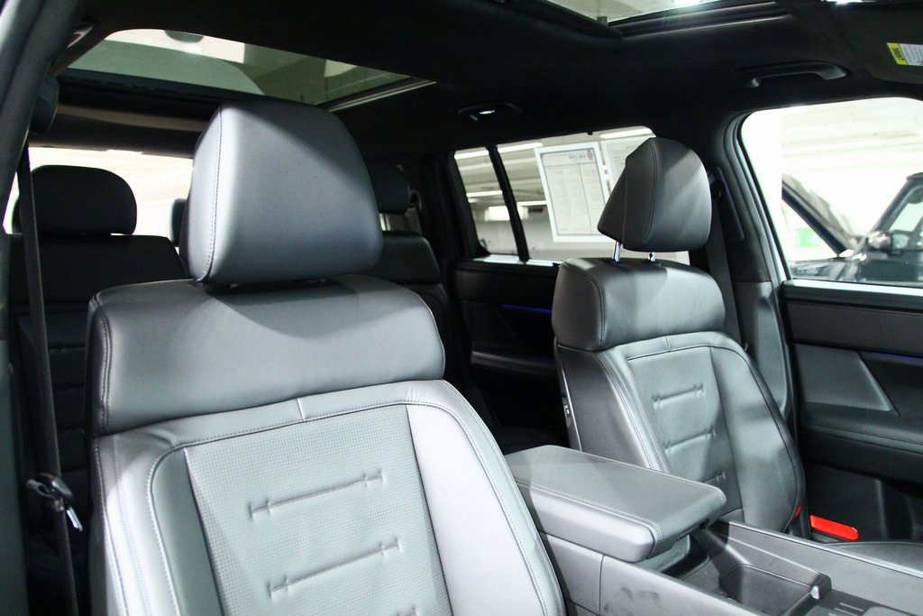 Used 2024 Hyundai Santa Fe Calligraphy image 25