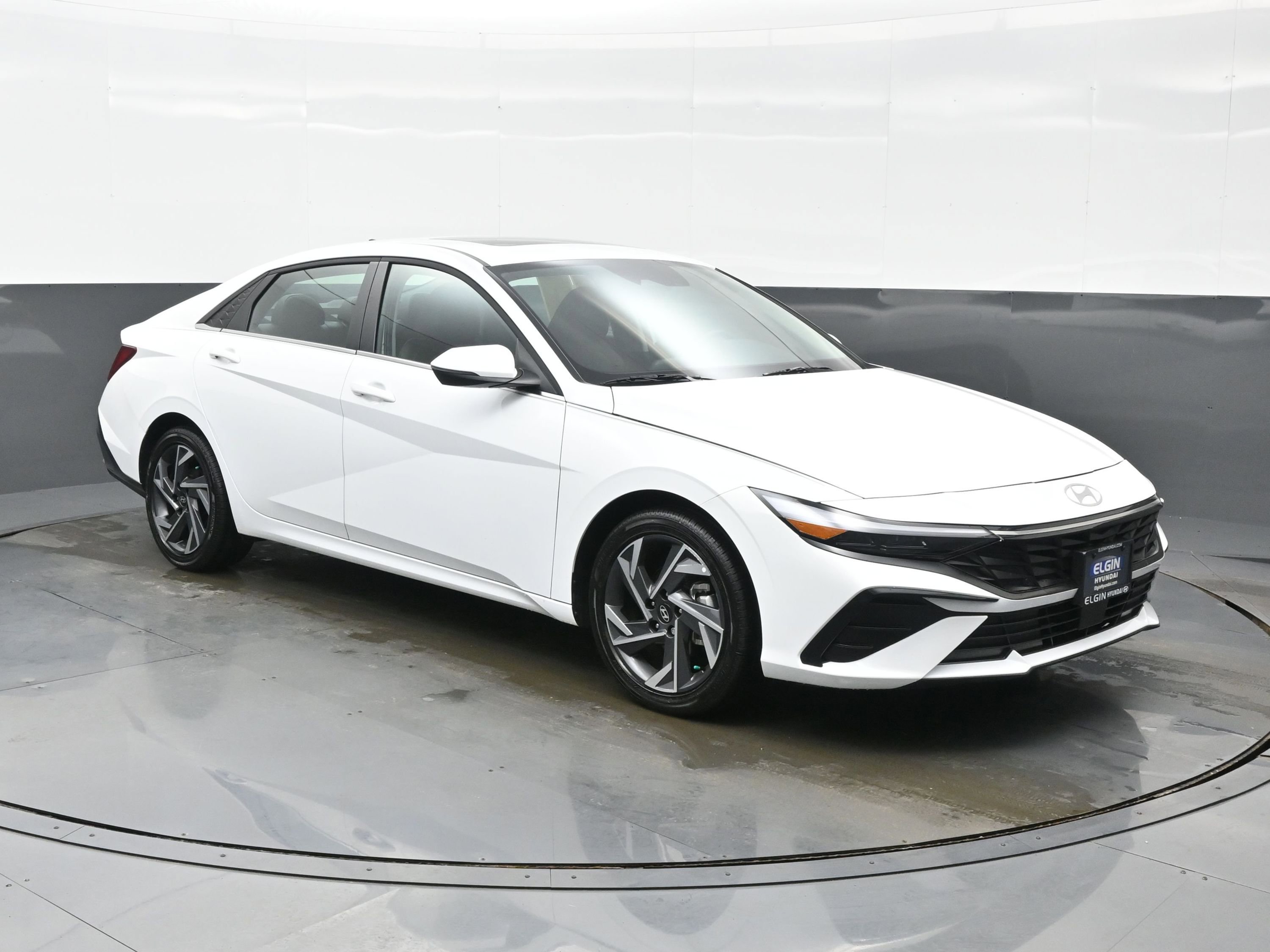 Certified 2025 Hyundai Elantra Limited image 8