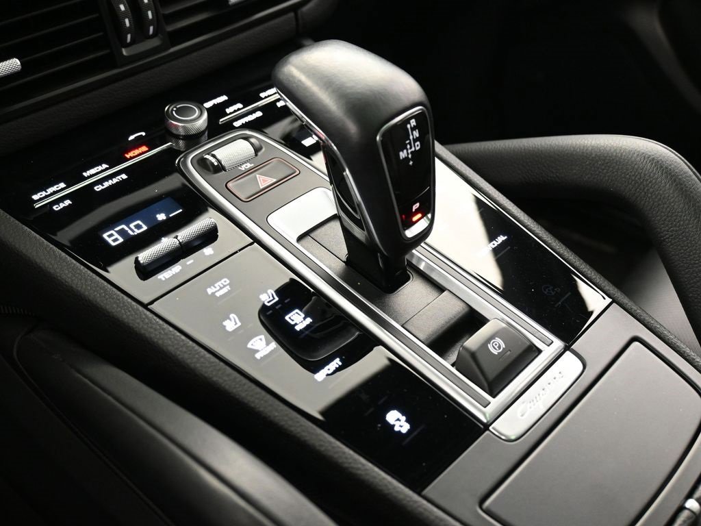 Certified 2023 Porsche Cayenne image 22