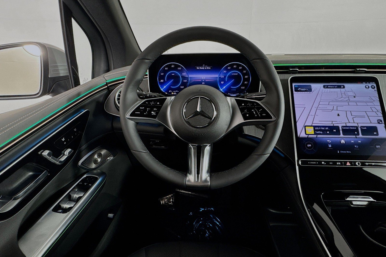 New 2026 Mercedes-Benz EQE 320 4MATIC SUV image 4