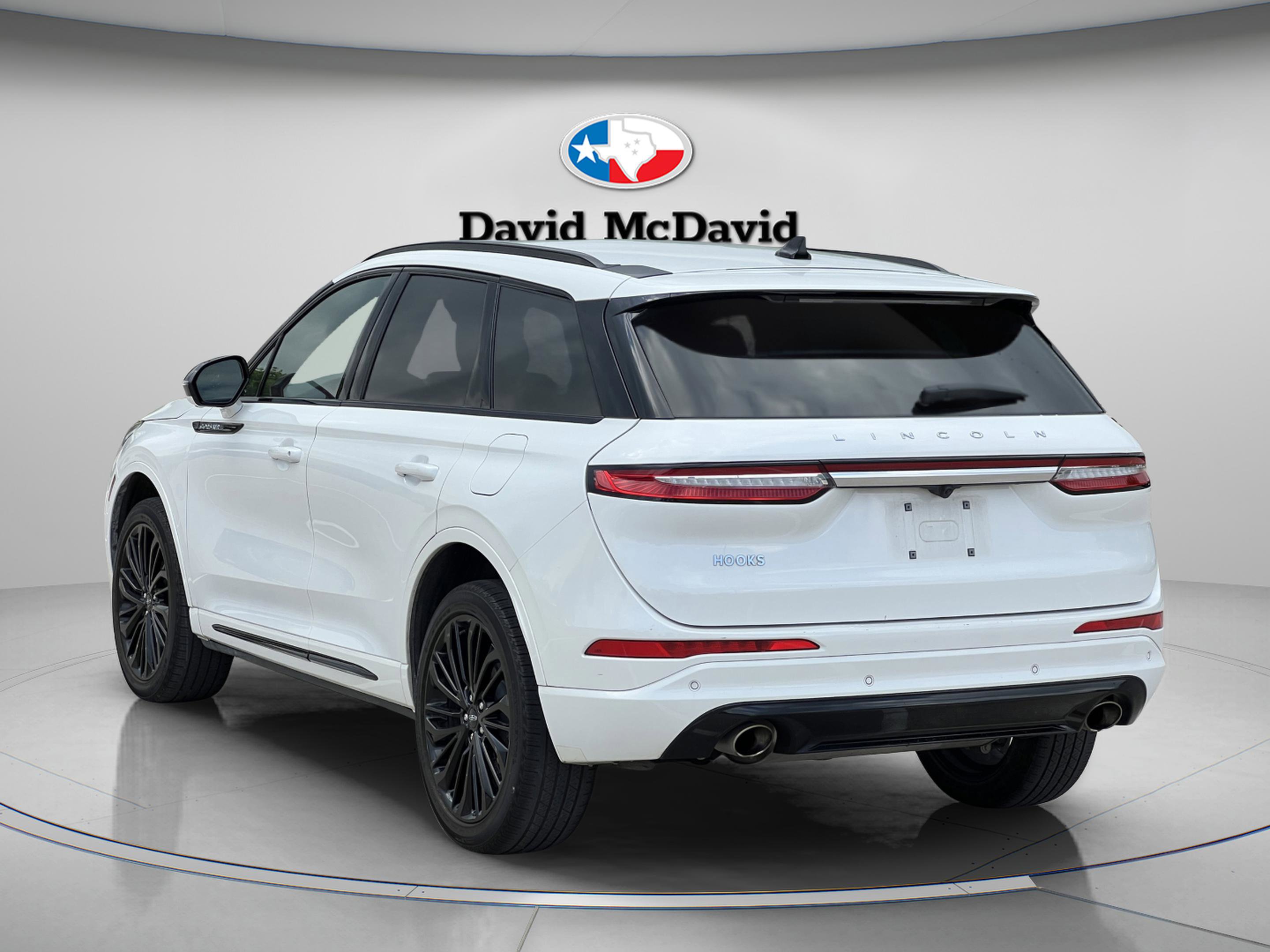 Used 2023 Lincoln Corsair Reserve w/ Equipment Group 201A FWD image 12