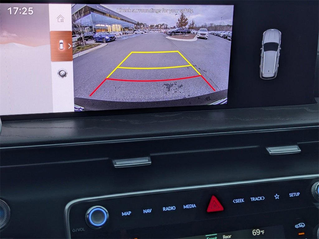 Used 2025 Genesis GV80 2.5T Select image 25